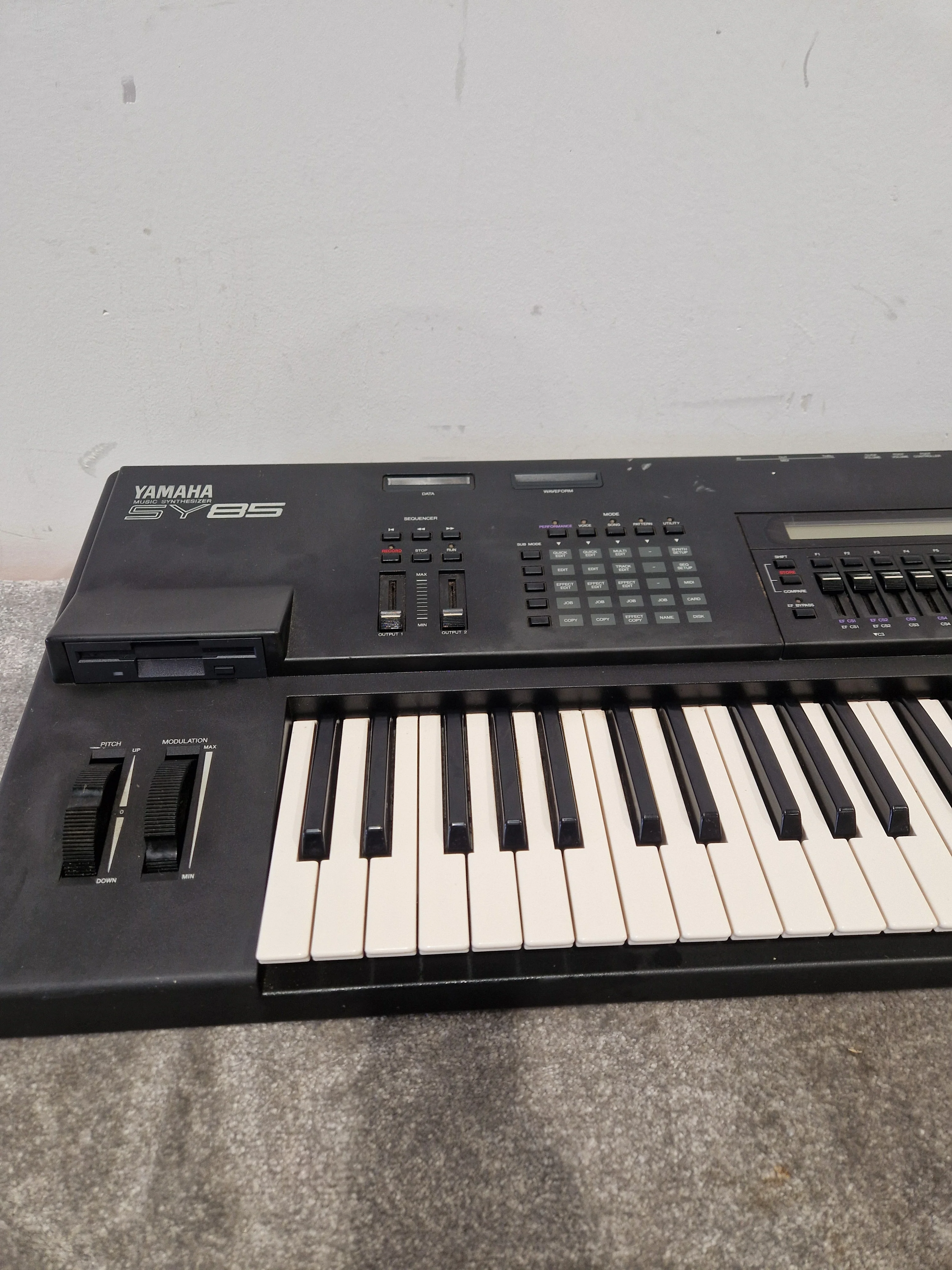 YAMAHA SY85 - Advanced Music Workstation - Fair w/ Power Supply - Image 12
