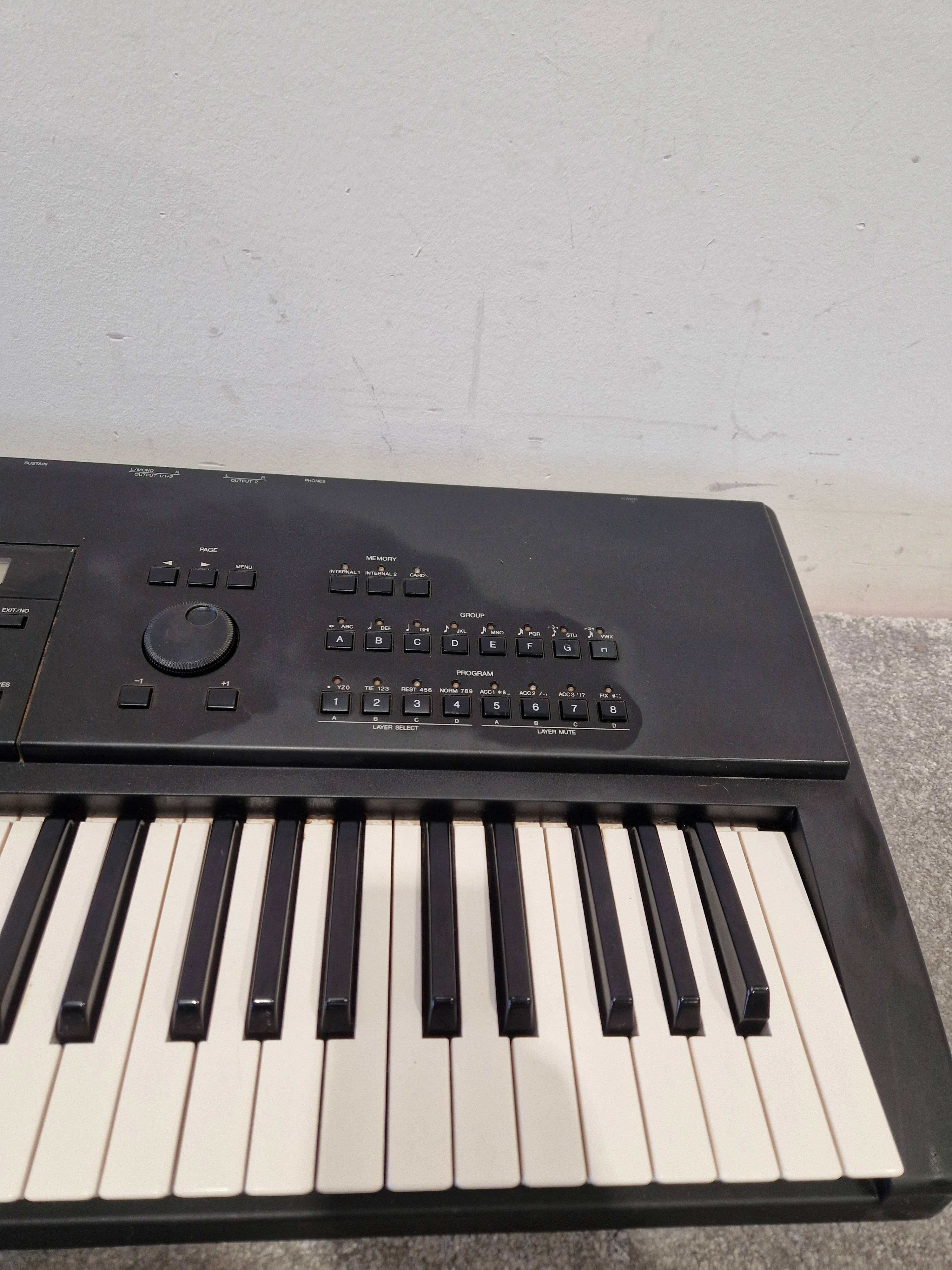 YAMAHA SY85 - Advanced Music Workstation - Fair w/ Power Supply - Image 15