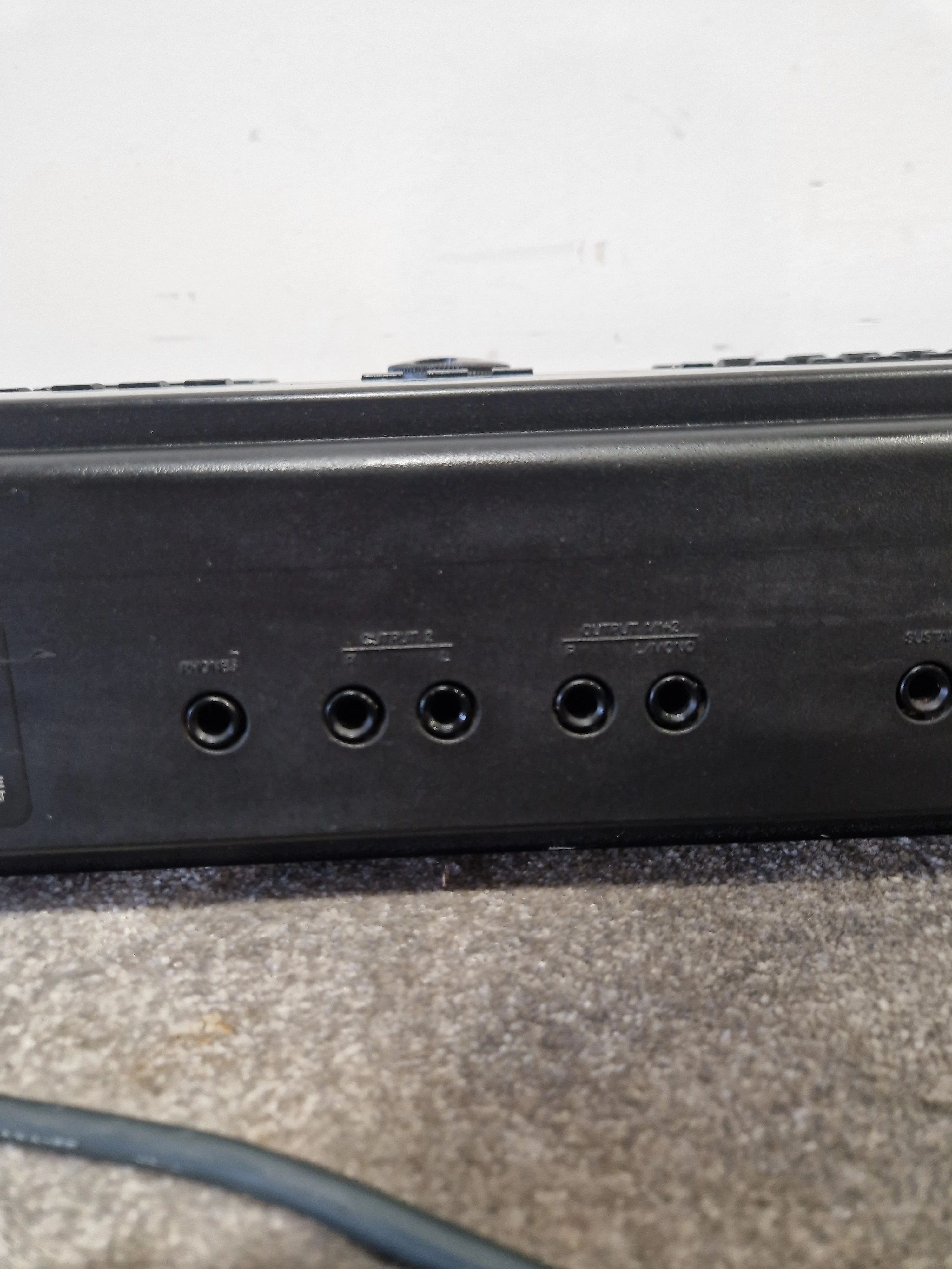 YAMAHA SY85 - Advanced Music Workstation - Fair w/ Power Supply - Image 17