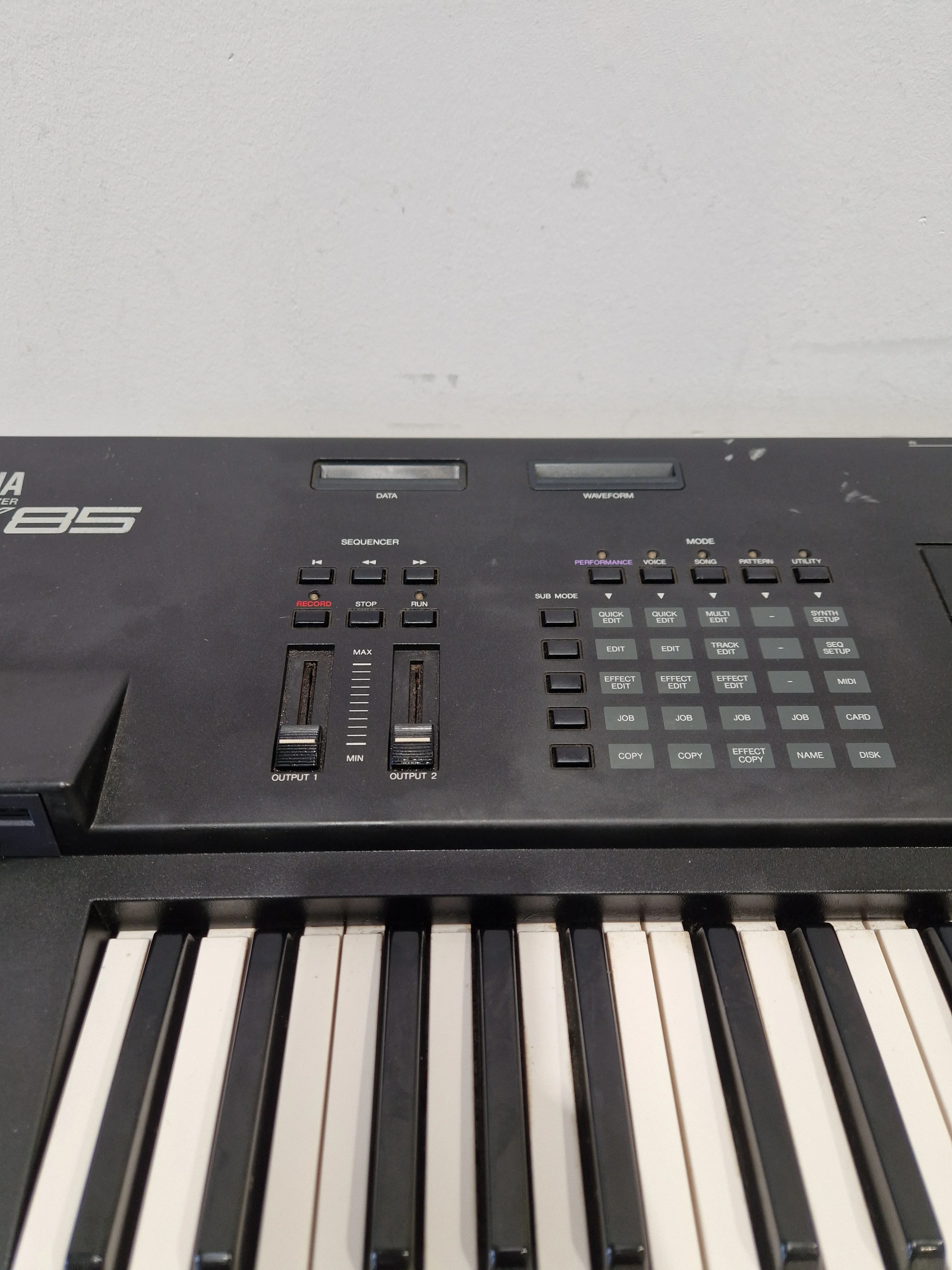 YAMAHA SY85 - Advanced Music Workstation - Fair w/ Power Supply - Image 4