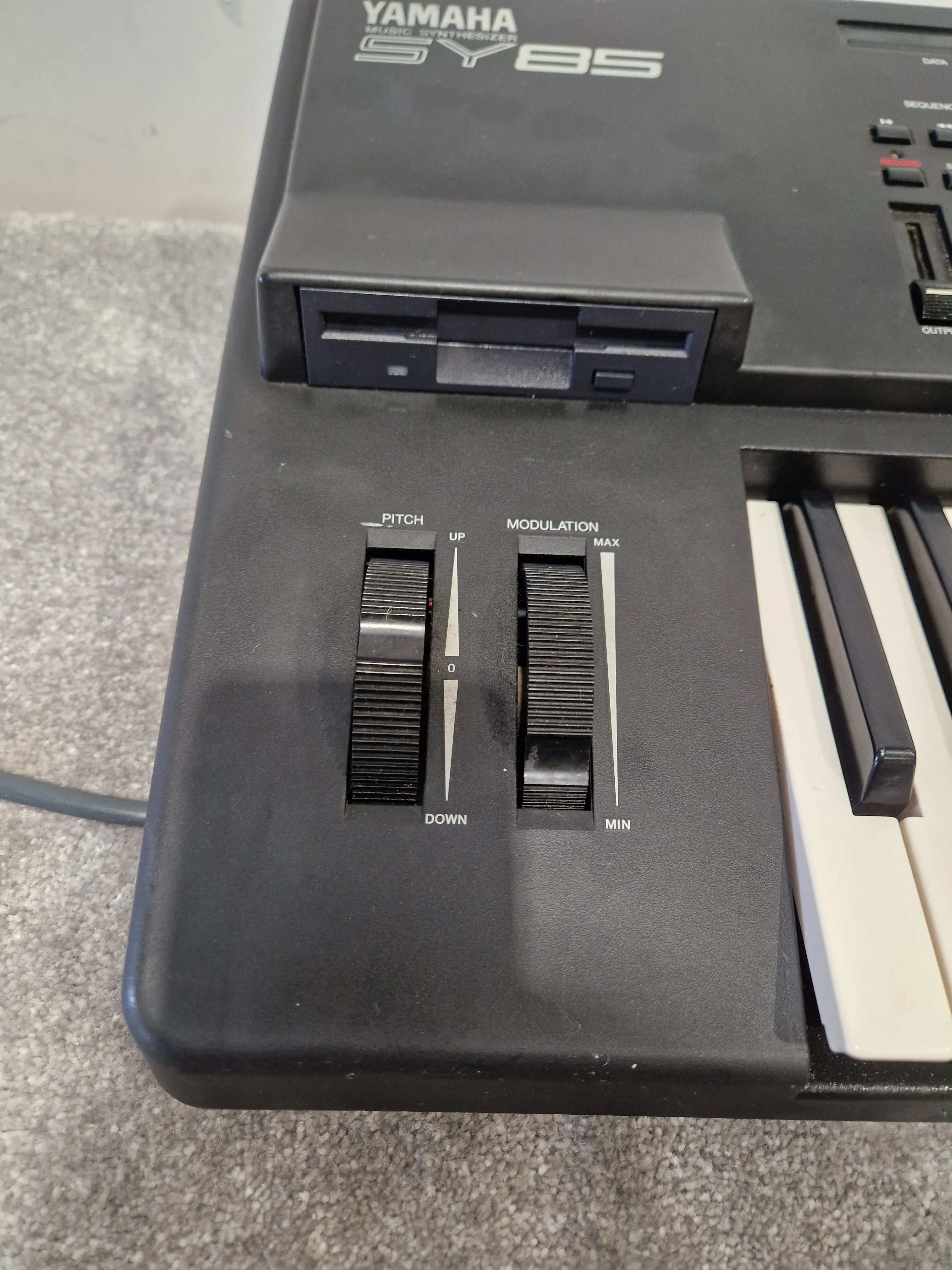 YAMAHA SY85 - Advanced Music Workstation - Fair w/ Power Supply - Image 7