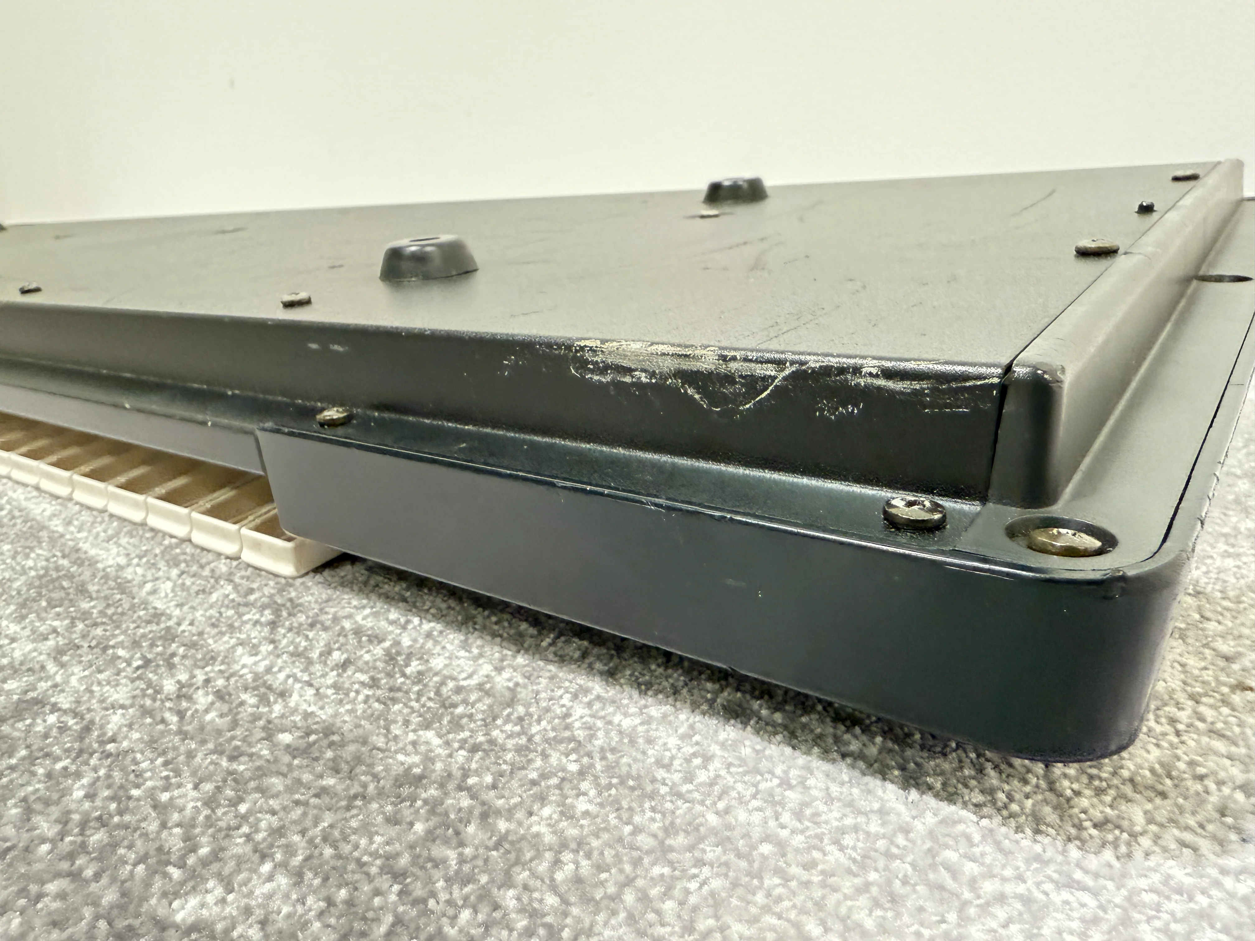 Yamaha SY99 Keyboard Synthesiser - Image 32