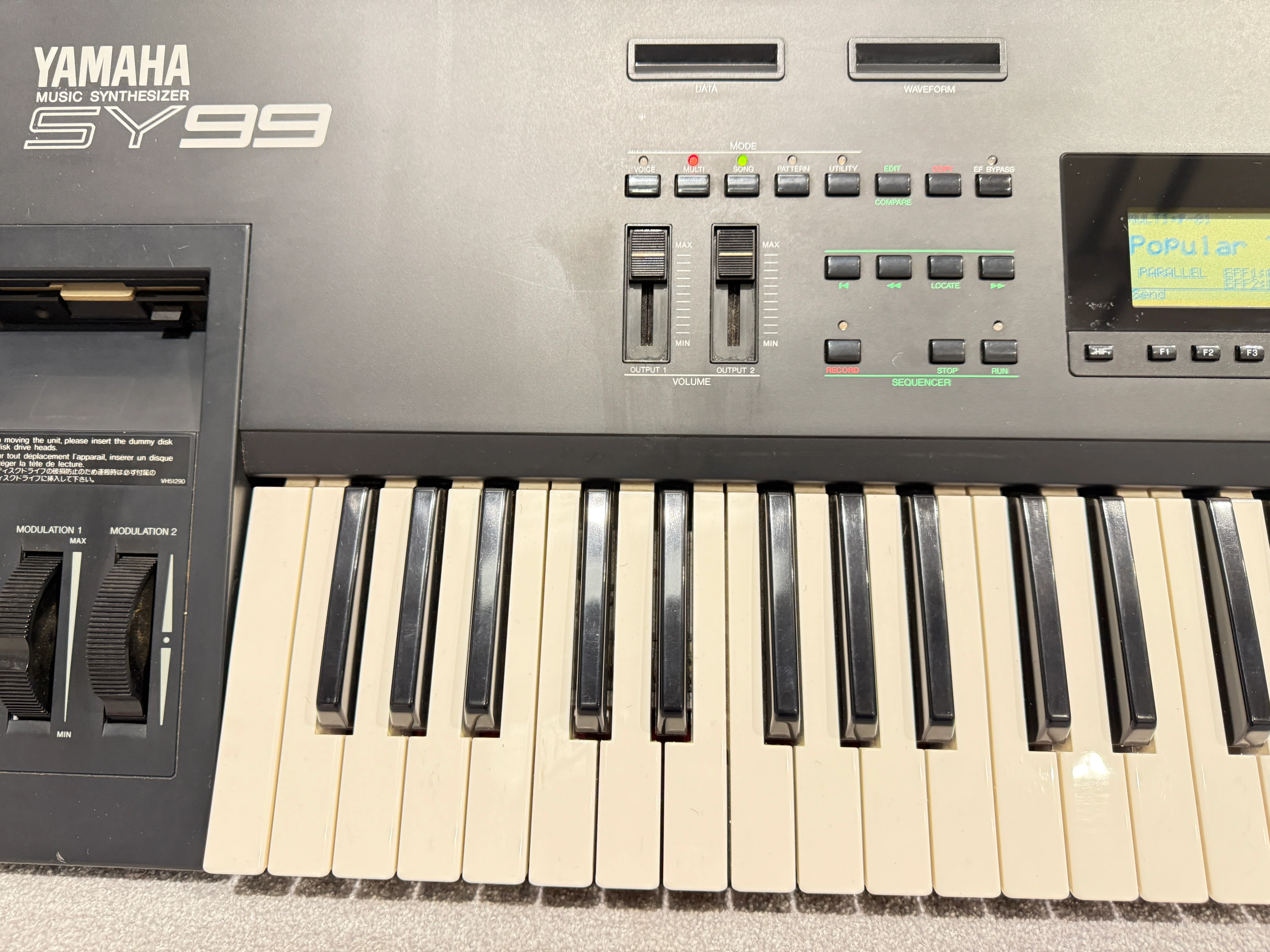 Yamaha SY99 Keyboard Synthesiser - Image 6