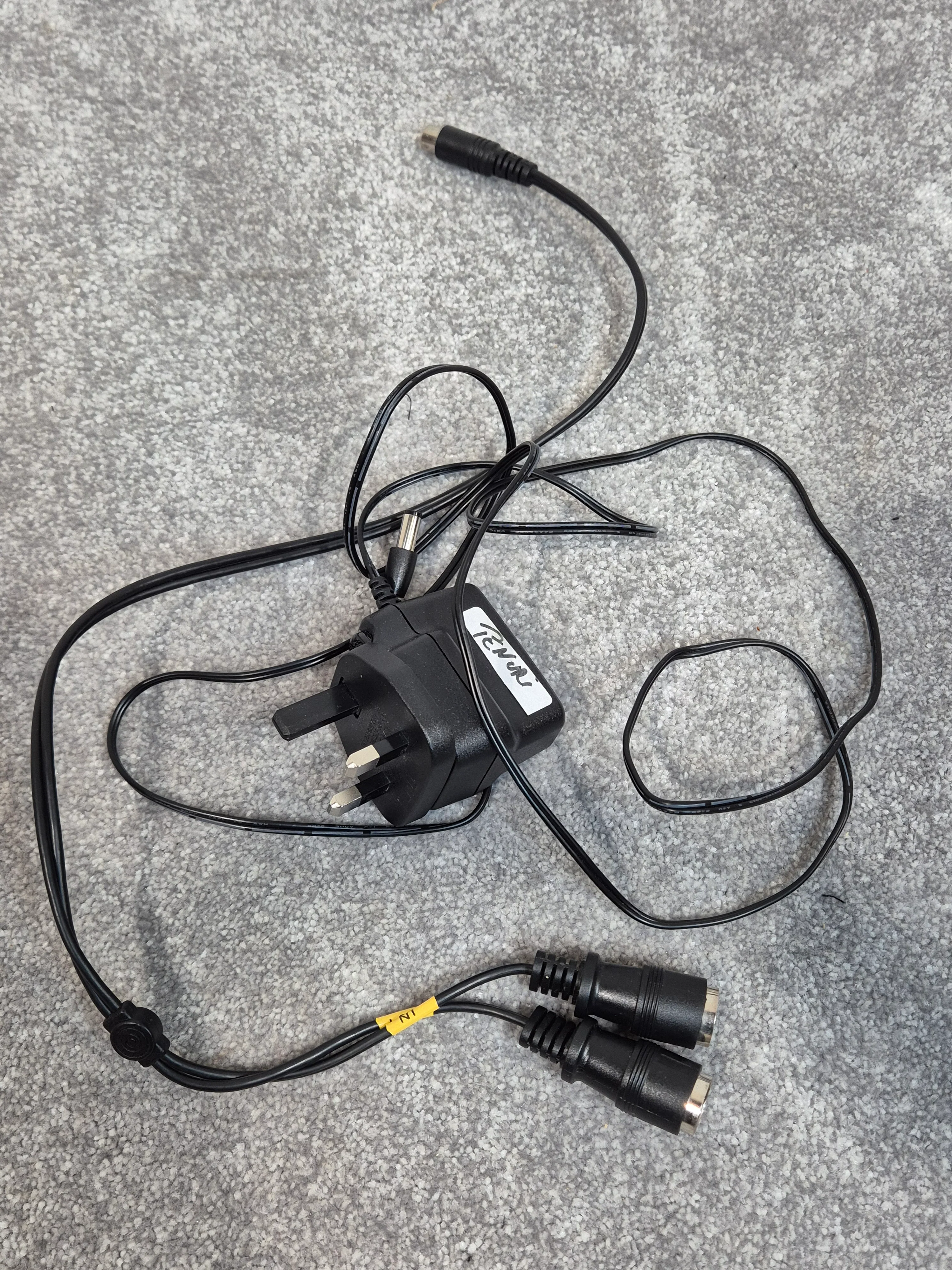 Yamaha Tenori-On - Sequencer Synthesizer w/ 2GB SD Card and Power Supply (Spares or Repairs) - Image 16