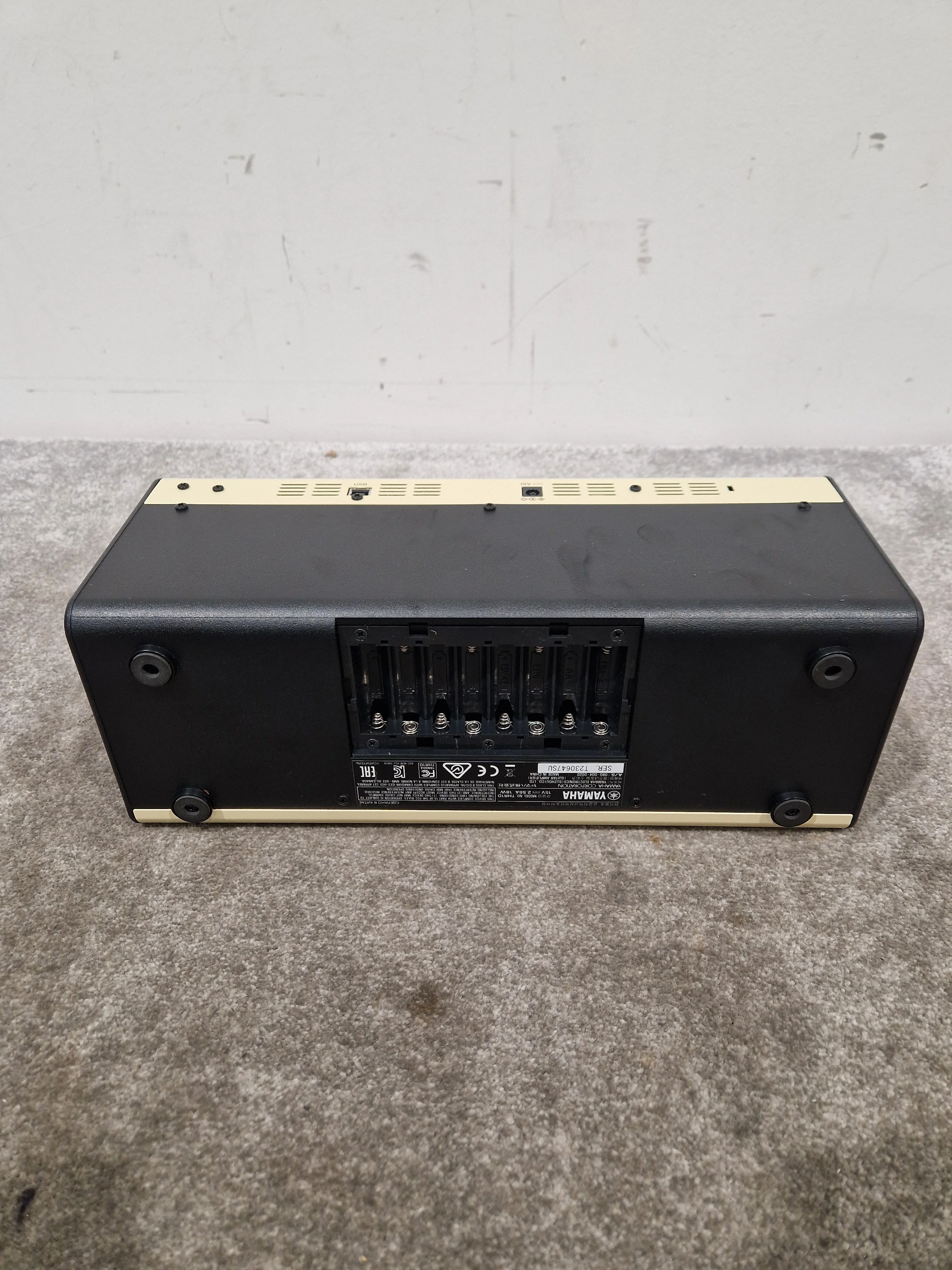 Yamaha THR10 - Portable Guitar Amp - Excellent w/ Power Supply - Image 2