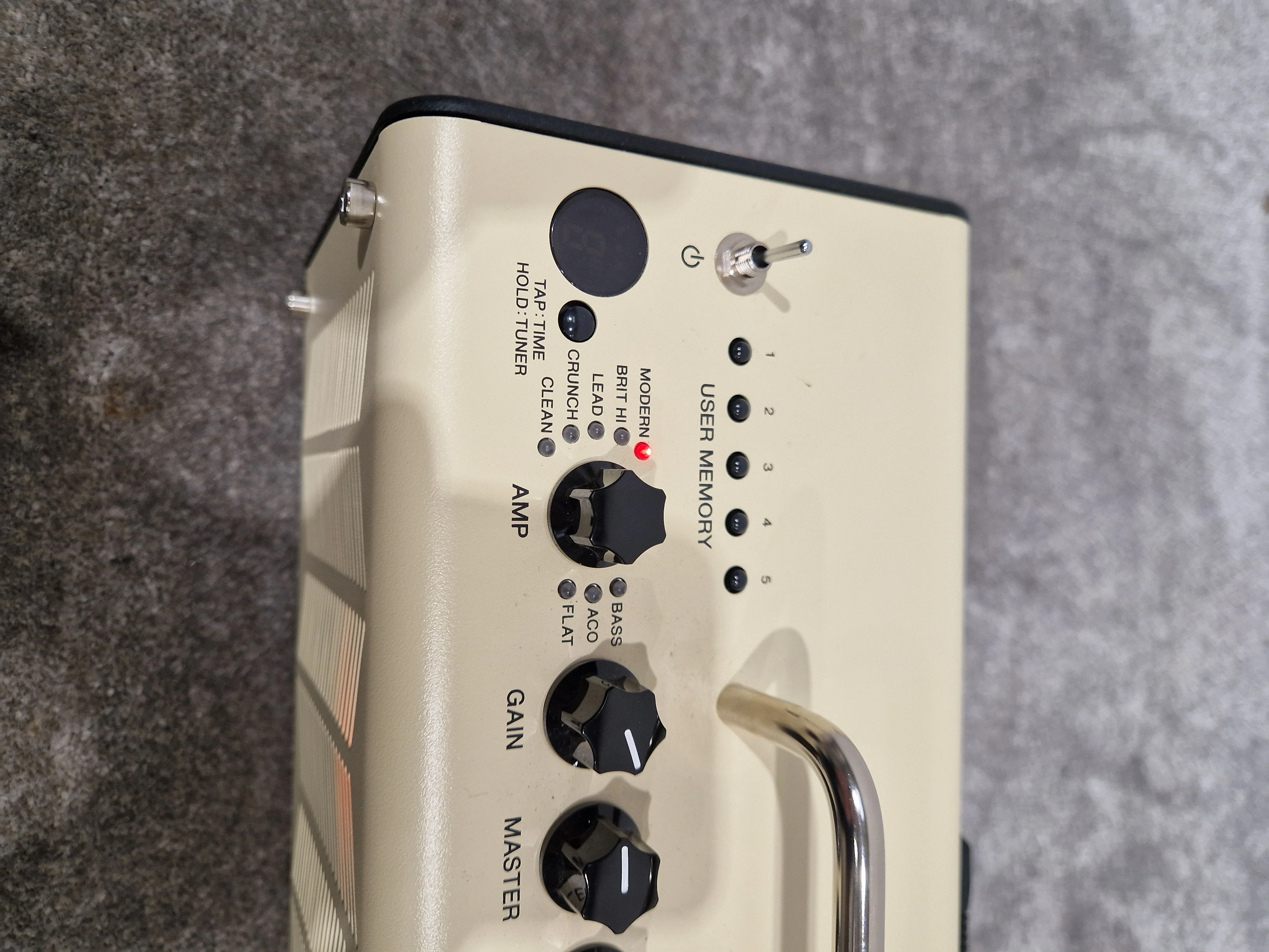 Yamaha THR10 - Portable Guitar Amp - Excellent w/ Power Supply - Image 3