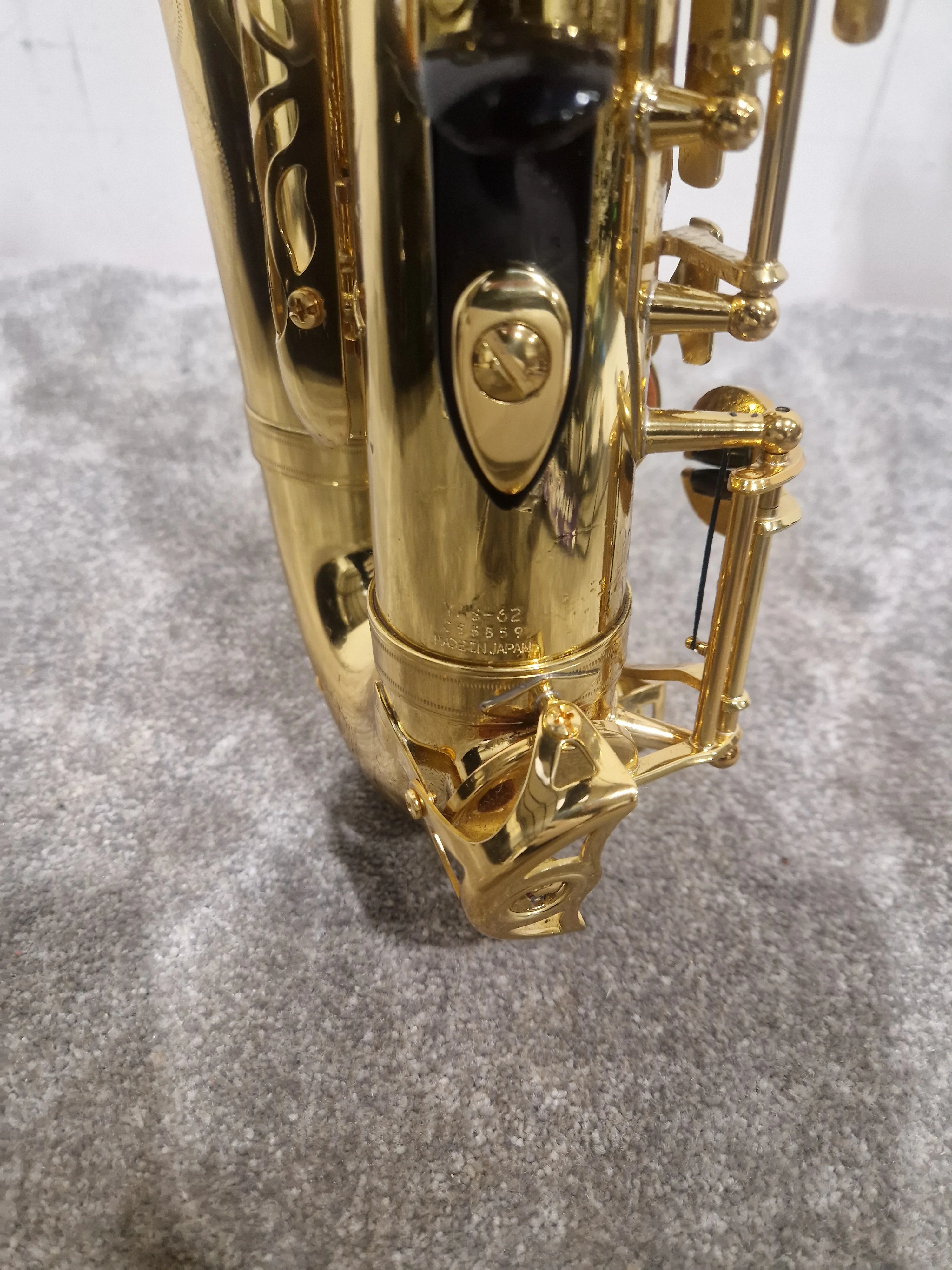 Yamaha YAS-62 - Alto Saxophone - Lacquered Brass - Excellent w/ Hard Case - Image 3