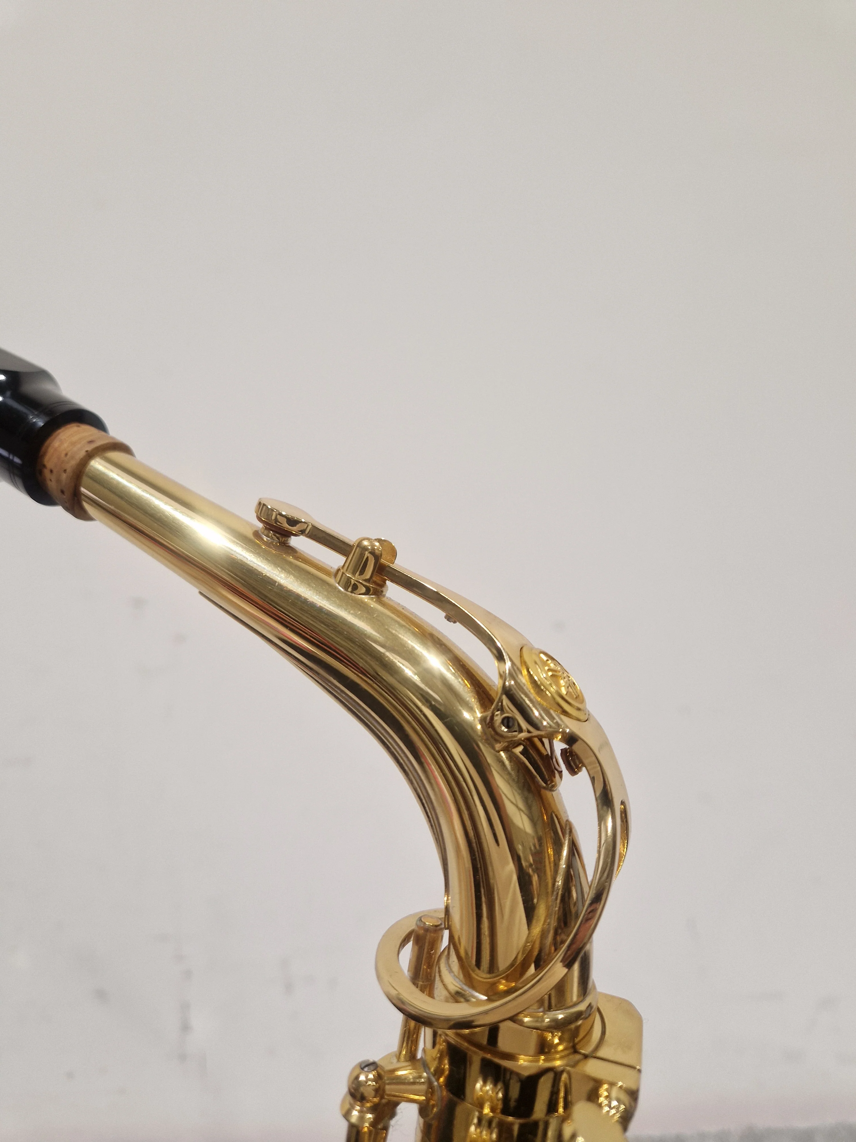 Yamaha YAS-62 - Alto Saxophone - Lacquered Brass - Excellent w/ Hard Case - Image 5