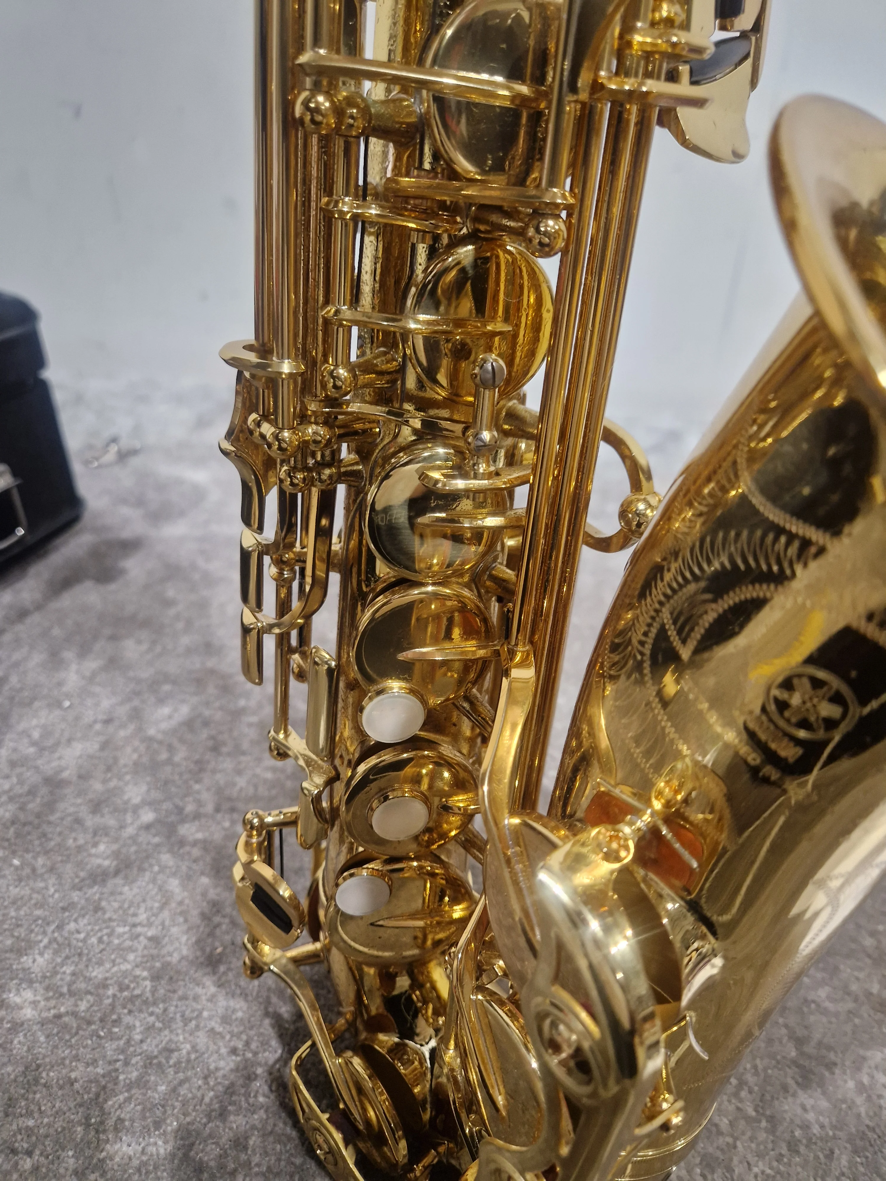 Yamaha YAS-62 - Alto Saxophone - Lacquered Brass - Excellent w/ Hard Case - Image 7