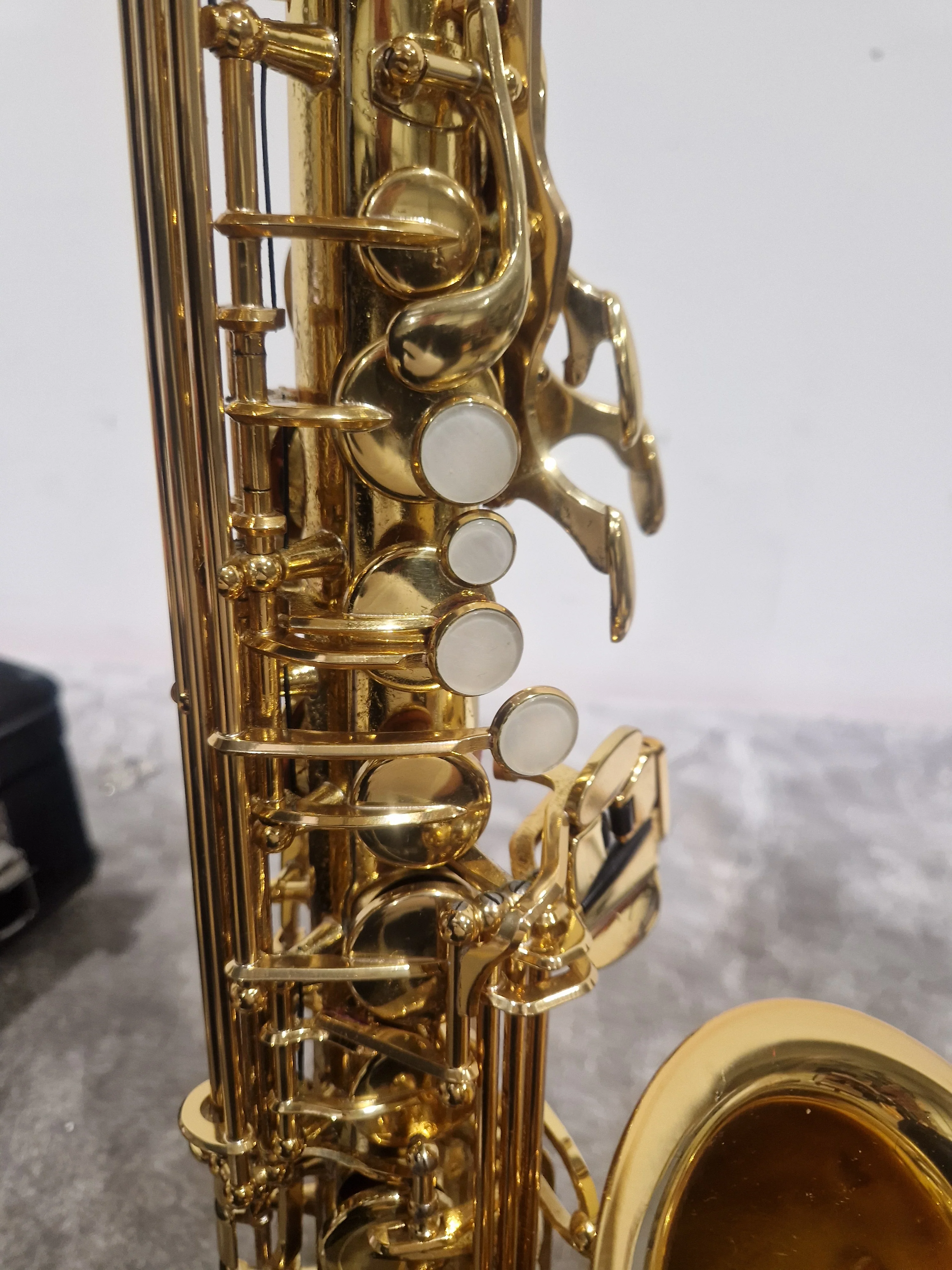 Yamaha YAS-62 - Alto Saxophone - Lacquered Brass - Excellent w/ Hard Case - Image 8