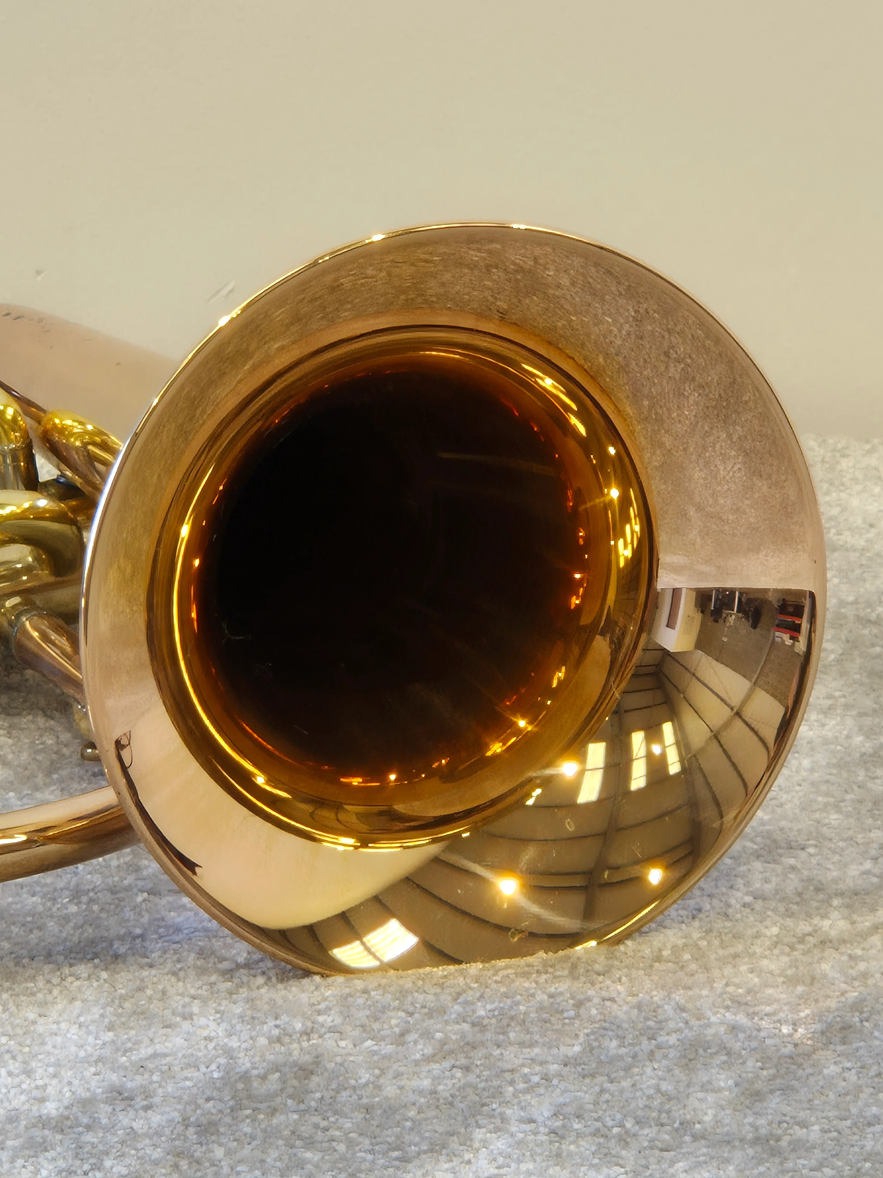 Yamaha YFH-631 - Professional Bb Flugelhorn w/ Hard Case - Image 11