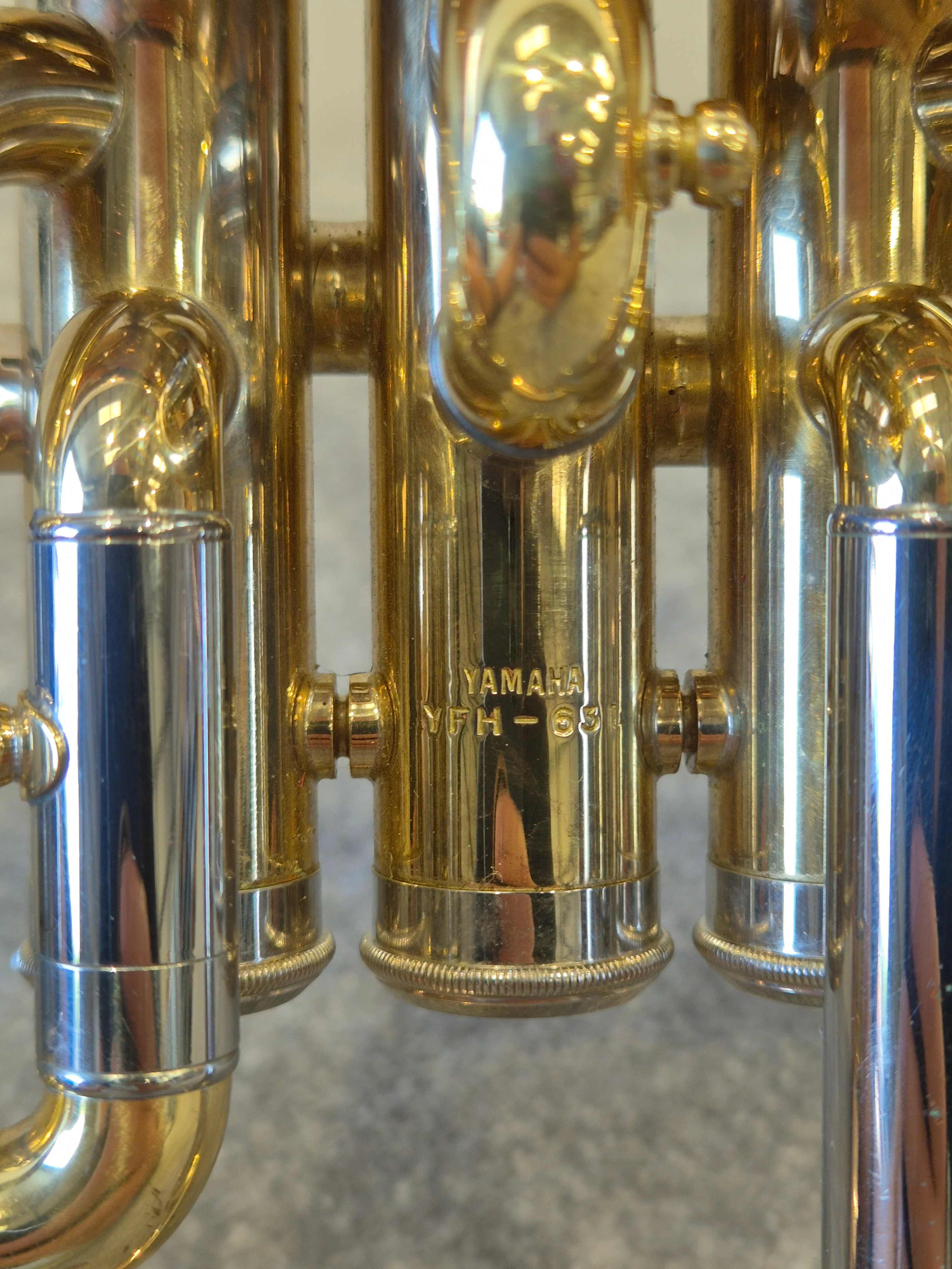 Yamaha YFH-631 - Professional Bb Flugelhorn w/ Hard Case - Image 9