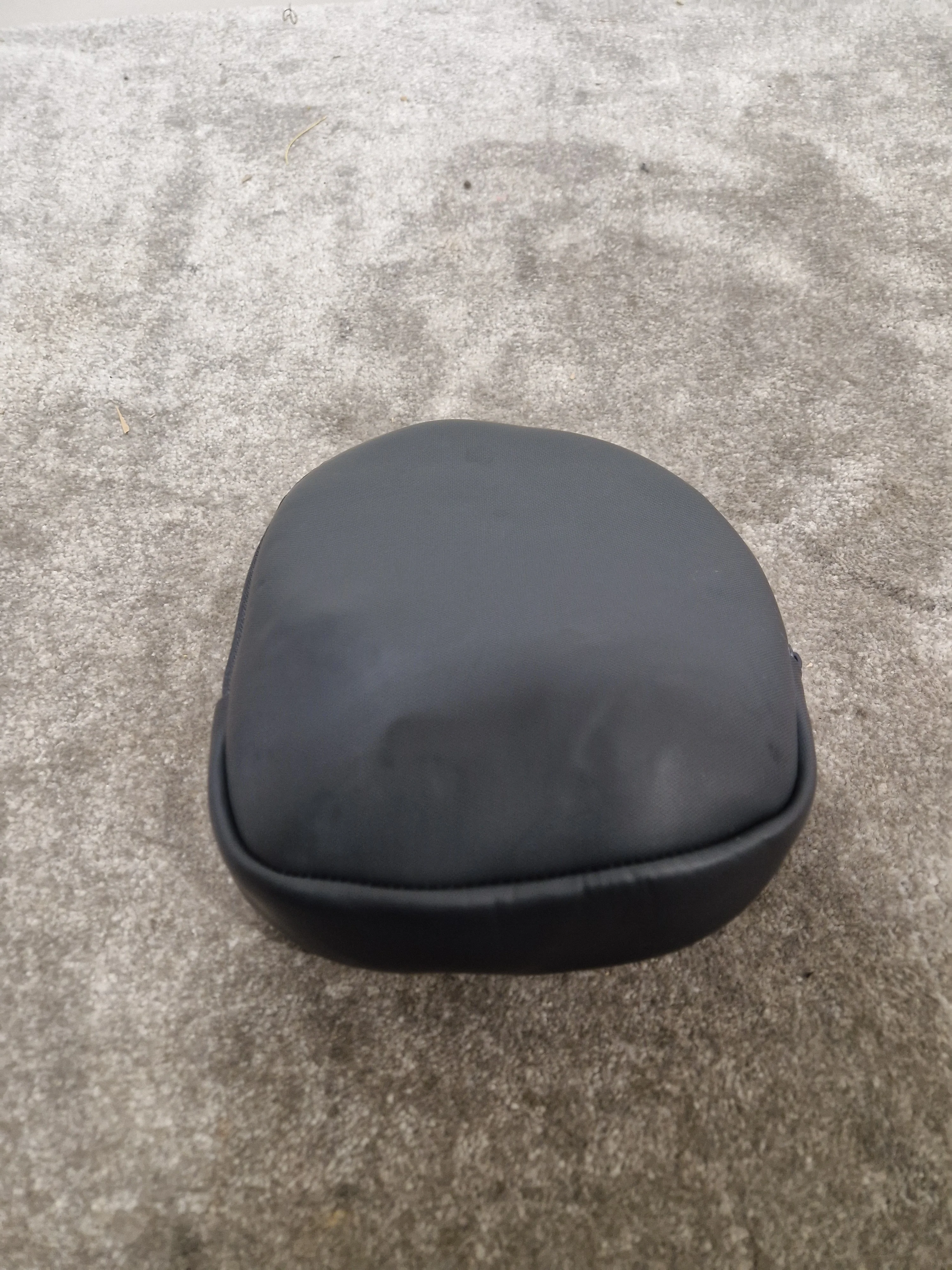 Yealink BH76 Plus Teams - USB-C Bluetooth Headset - Black/Green - Excellent w/ Soft Case - Image 3