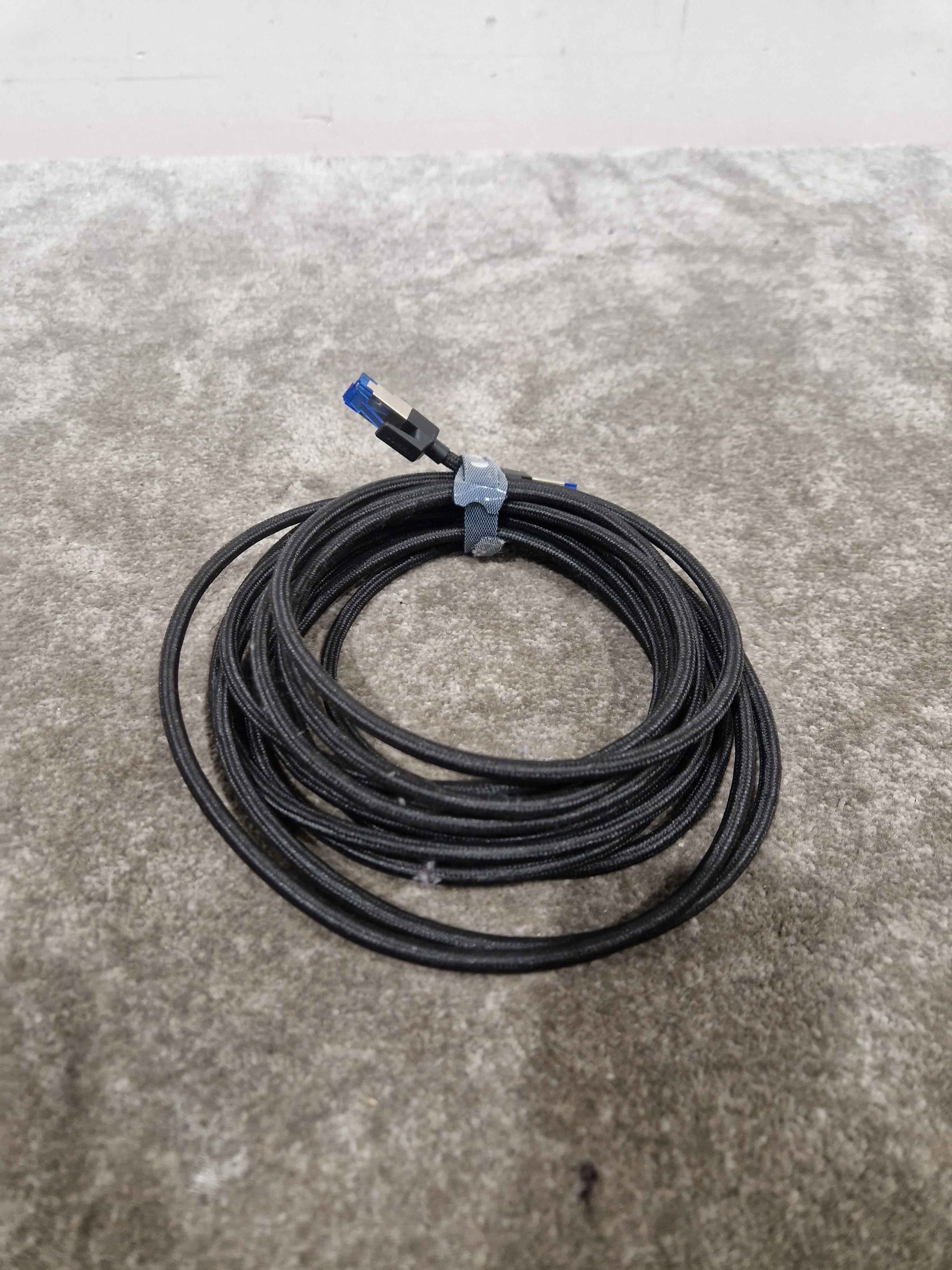 Zacro Ethernetc able 5m high qaulity - Excellent - Image 6