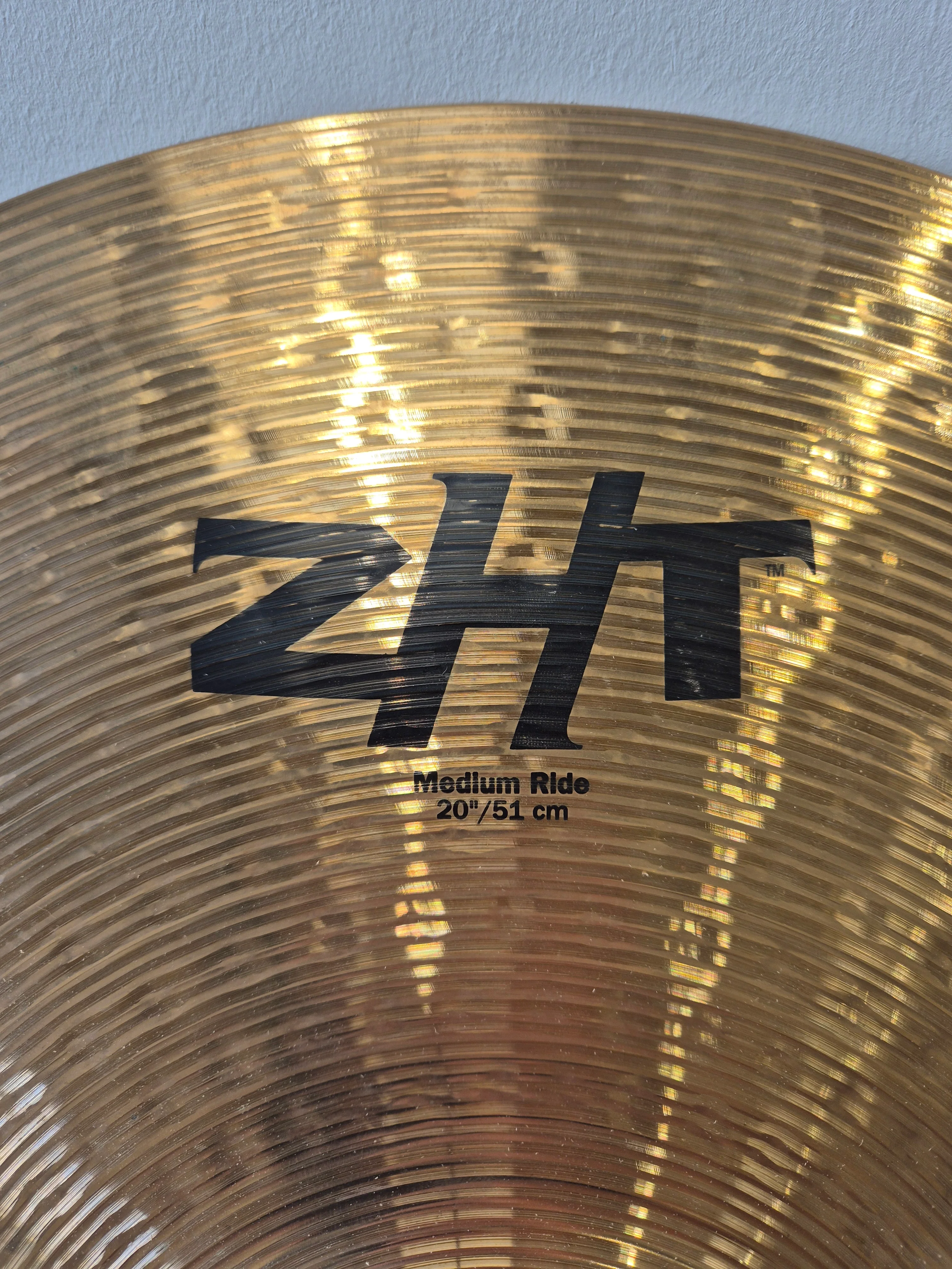 Zildjian ZHT 20-inch Medium Ride Cymbal - Image 2