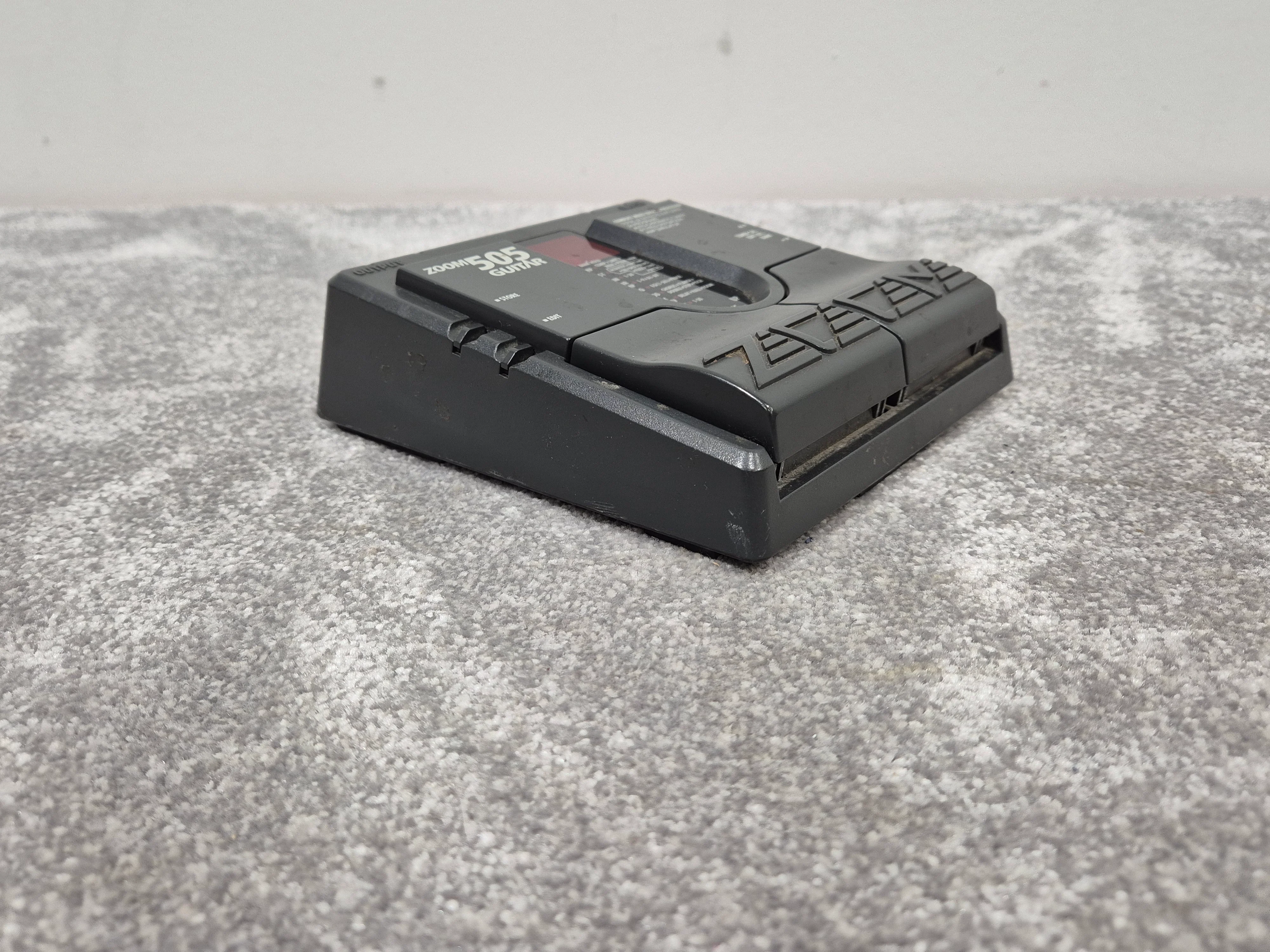 Zoom 505 Guitar Pedal - Multi-Effects Guitar Pedal - Image 2