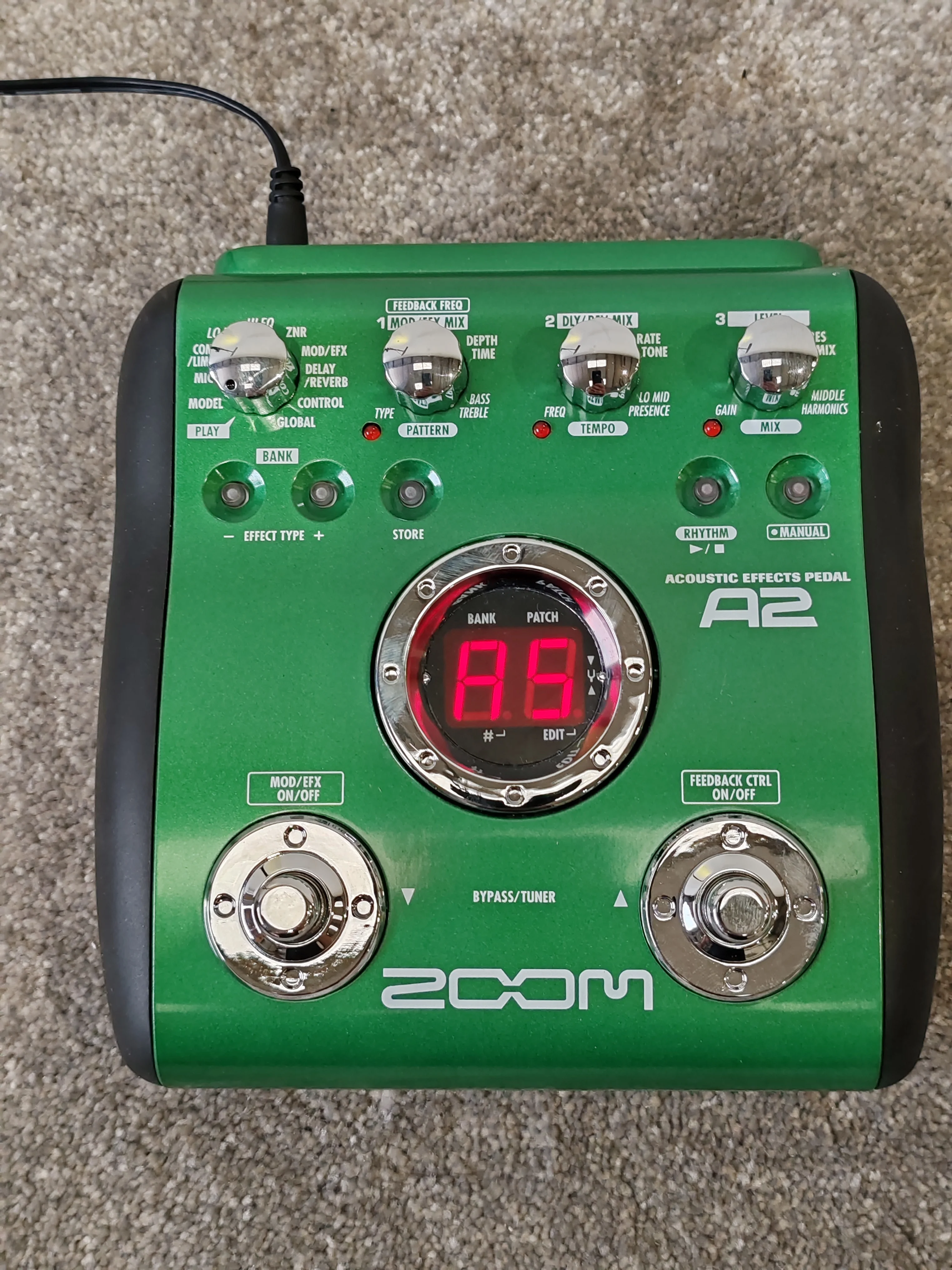 Zoom A2 – Acoustic Multi-Effects Pedal – Excellent w/ Original Box & Manual - Image 2