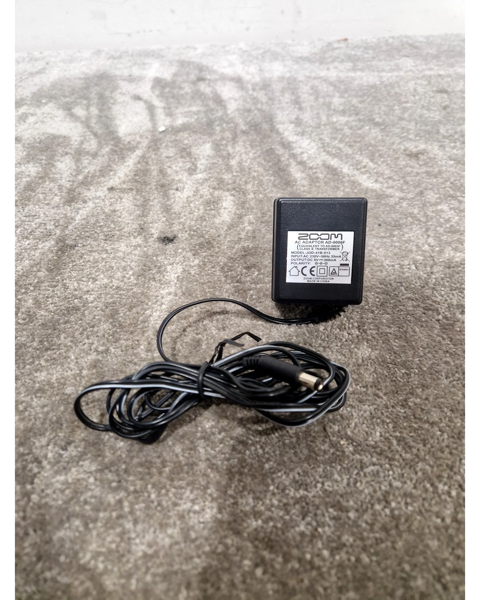 ZOOM AD-0006 Power Supply – AC Adapter - Excellent - Image 2