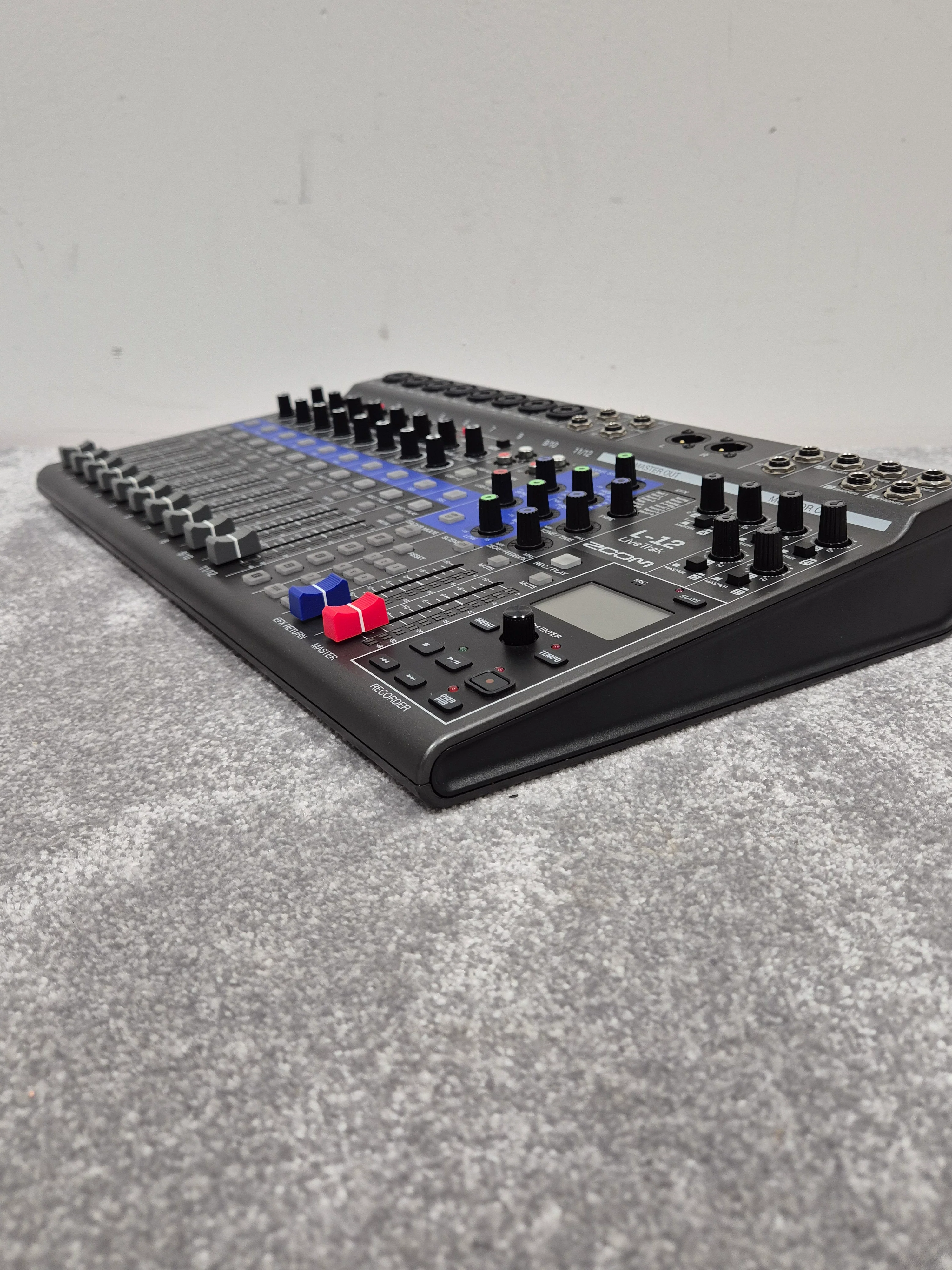 Zoom LiveTrack L12 - Digital Mixer and Multitrack Recorder w/ Original Box - Image 10
