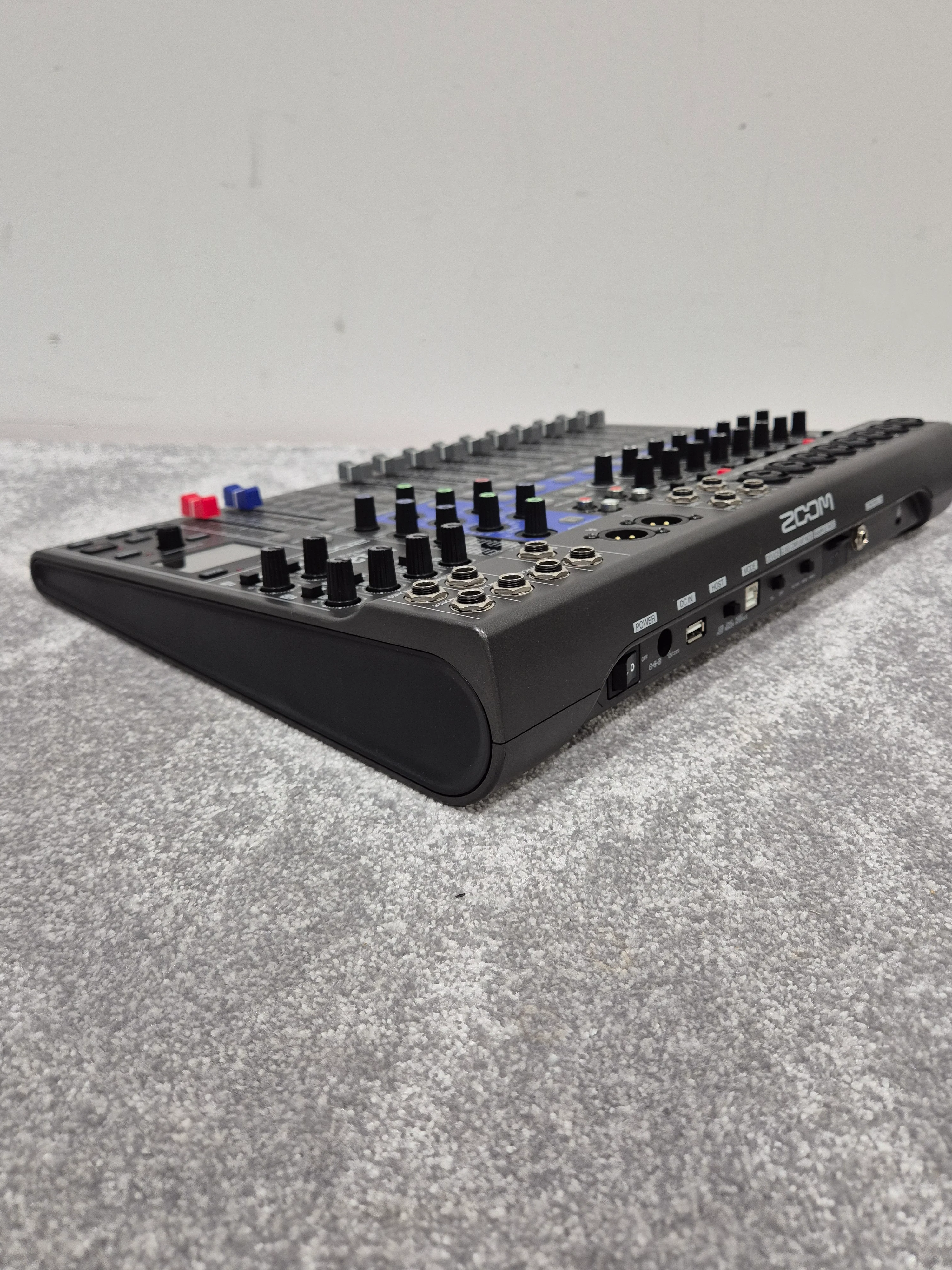 Zoom LiveTrack L12 - Digital Mixer and Multitrack Recorder w/ Original Box - Image 9