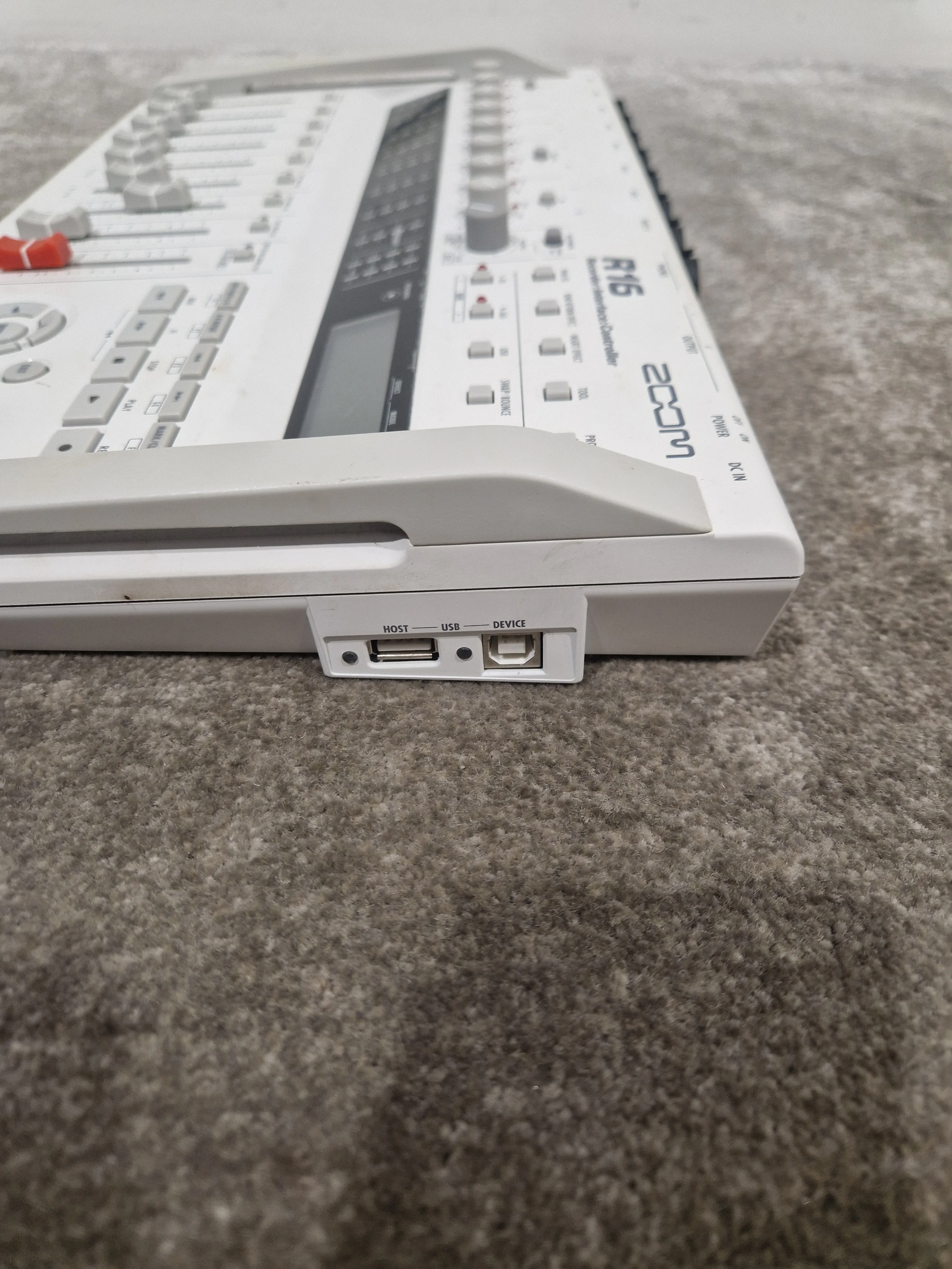 Zoom R16 Audio Interface - Portable Multitrack Recorder - Very Good w/ Power Supply - Image 11