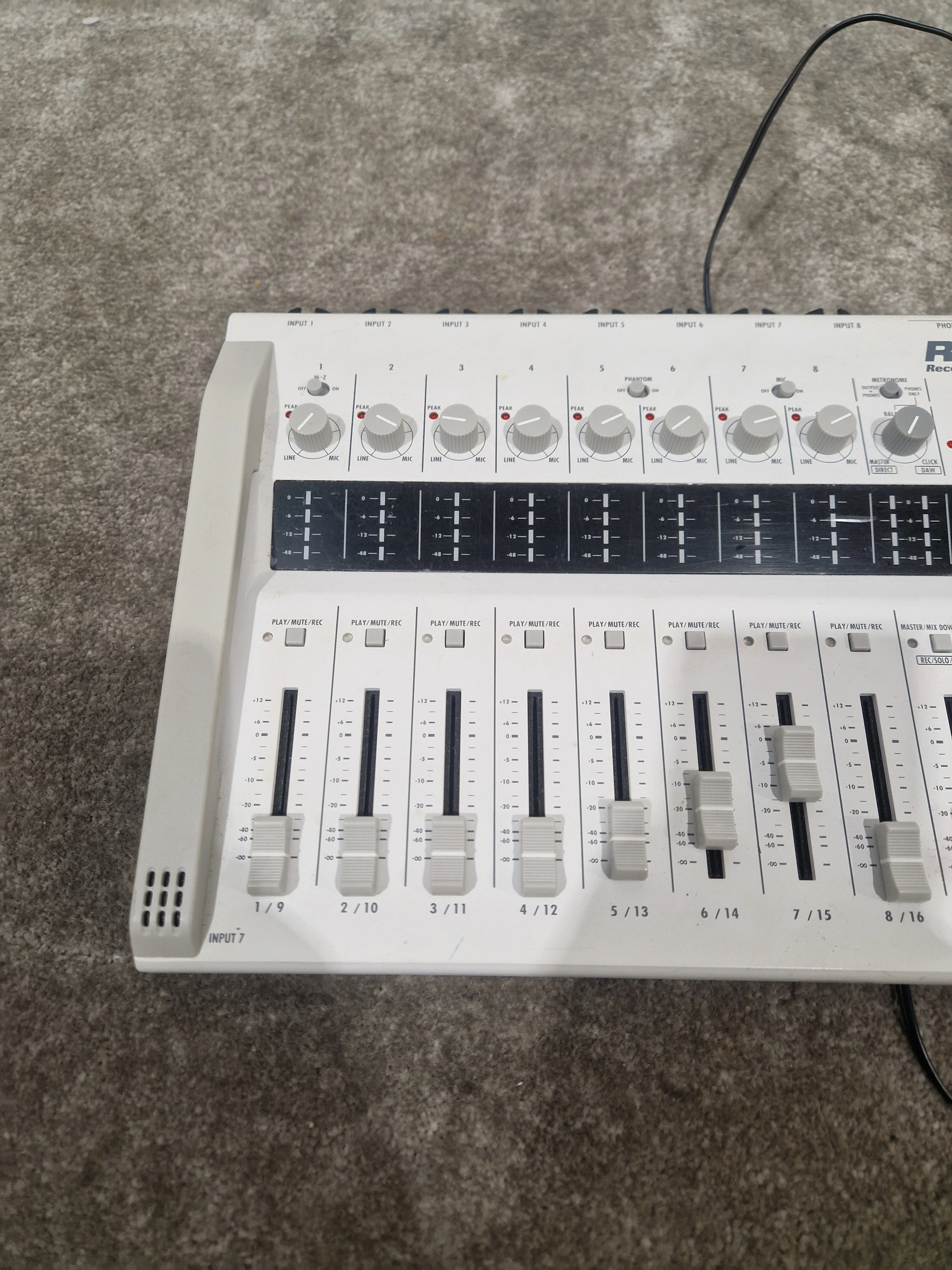 Zoom R16 Audio Interface - Portable Multitrack Recorder - Very Good w/ Power Supply - Image 14