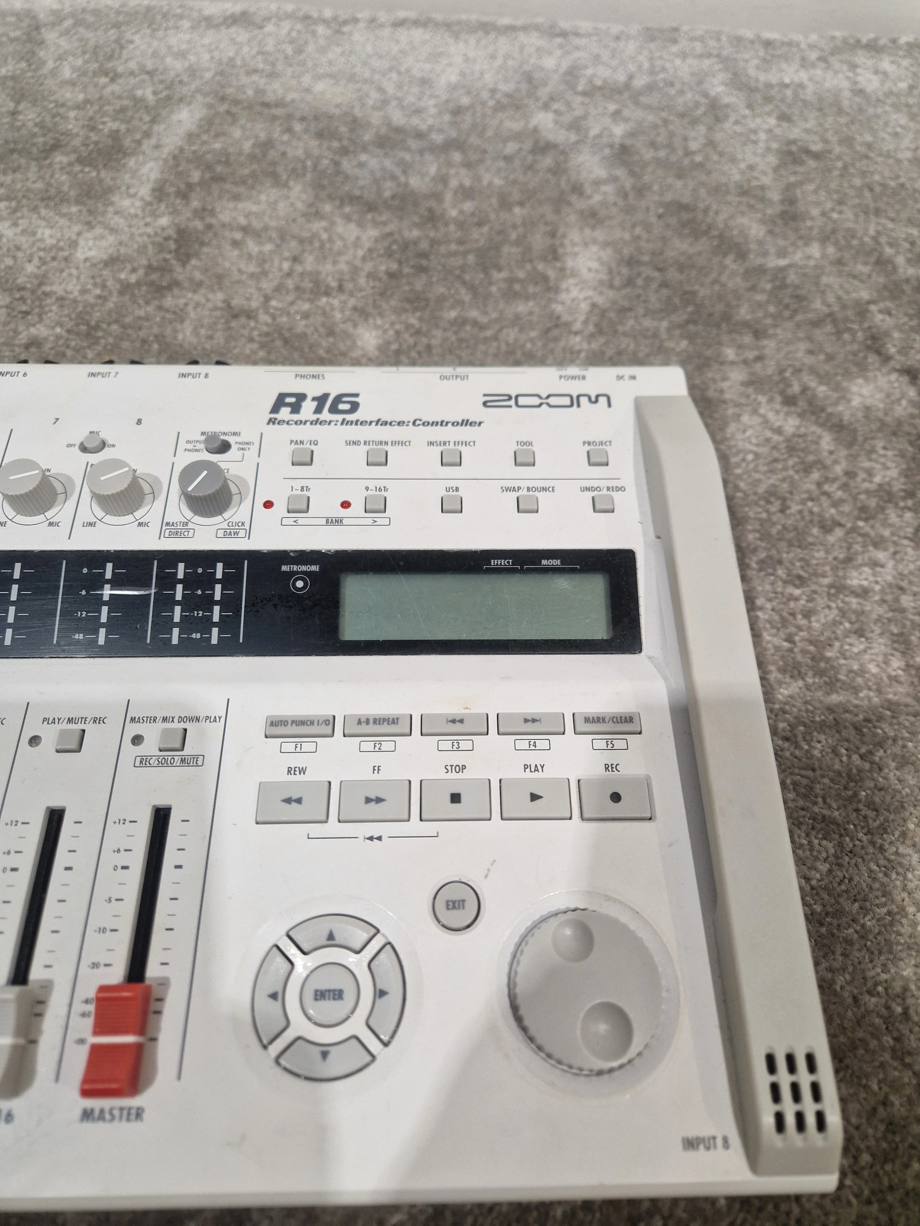 Zoom R16 Audio Interface - Portable Multitrack Recorder - Very Good w/ Power Supply - Image 3