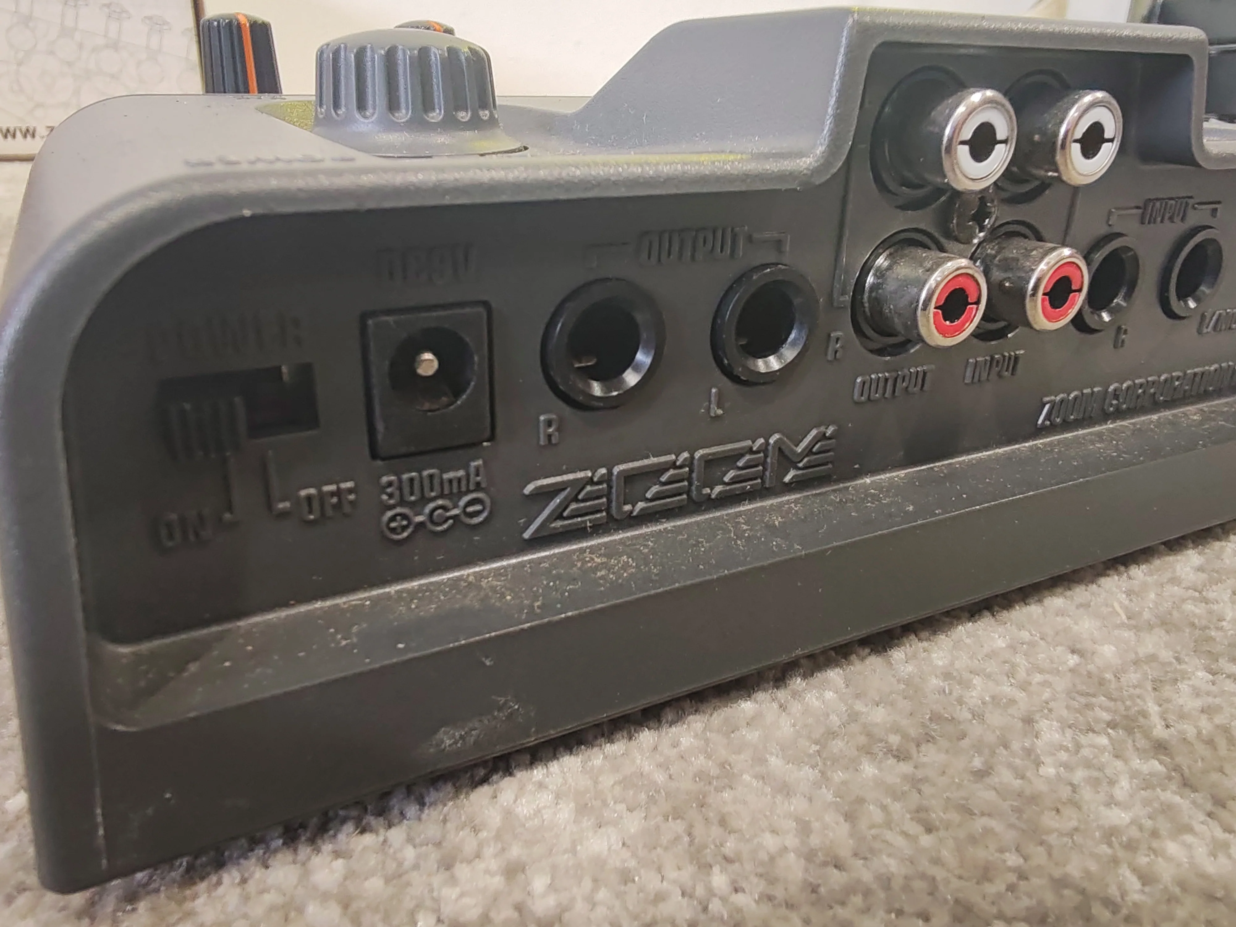 Zoom RFX-300 Multi-Effects Processor – Excellent Condition w/ Original Box - Image 2