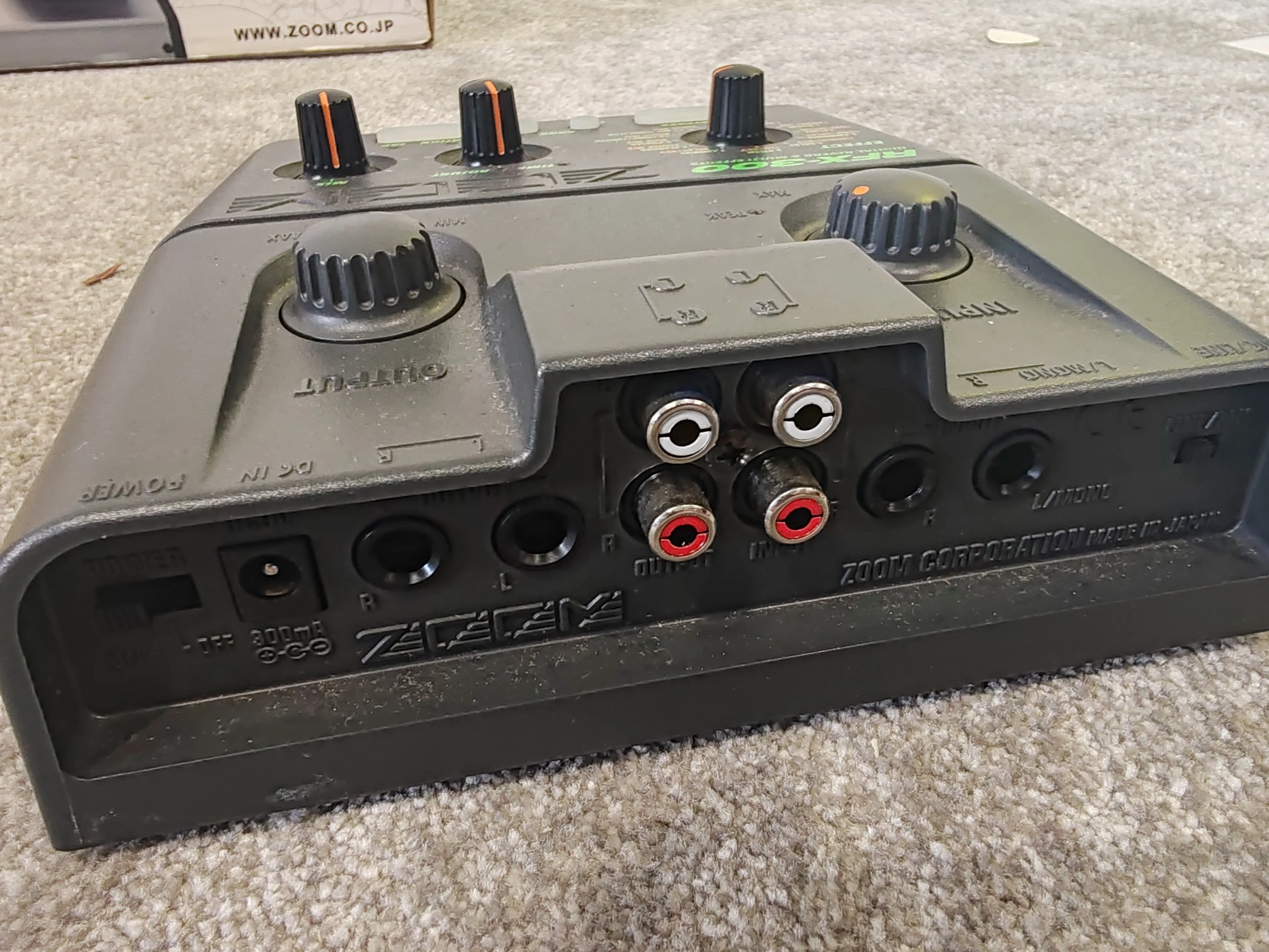 Zoom RFX-300 Multi-Effects Processor – Excellent Condition w/ Original Box - Image 4